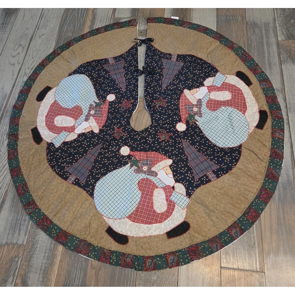 Vintage Quilted Applique Old World Santa Tree Skirt Folk Art Primitive ~44" Dia.